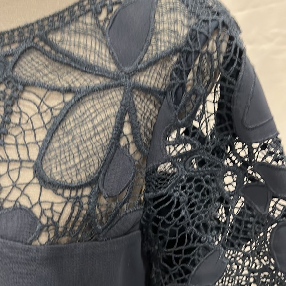 Evening dressy dress by Ann Taylor - Picture 3 of 6